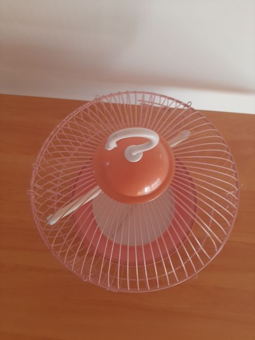 Gaiola pequena redonda