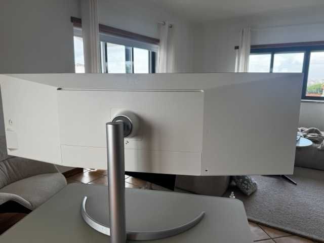 49WQ95C-W 49 Inch 32:9 Curved UltraWide DQHD (5120 x 1440) Monitor