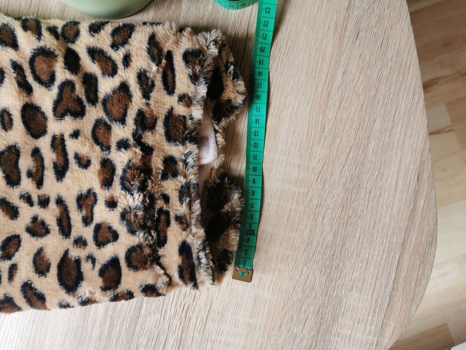 Sweterek panterka dla pieska