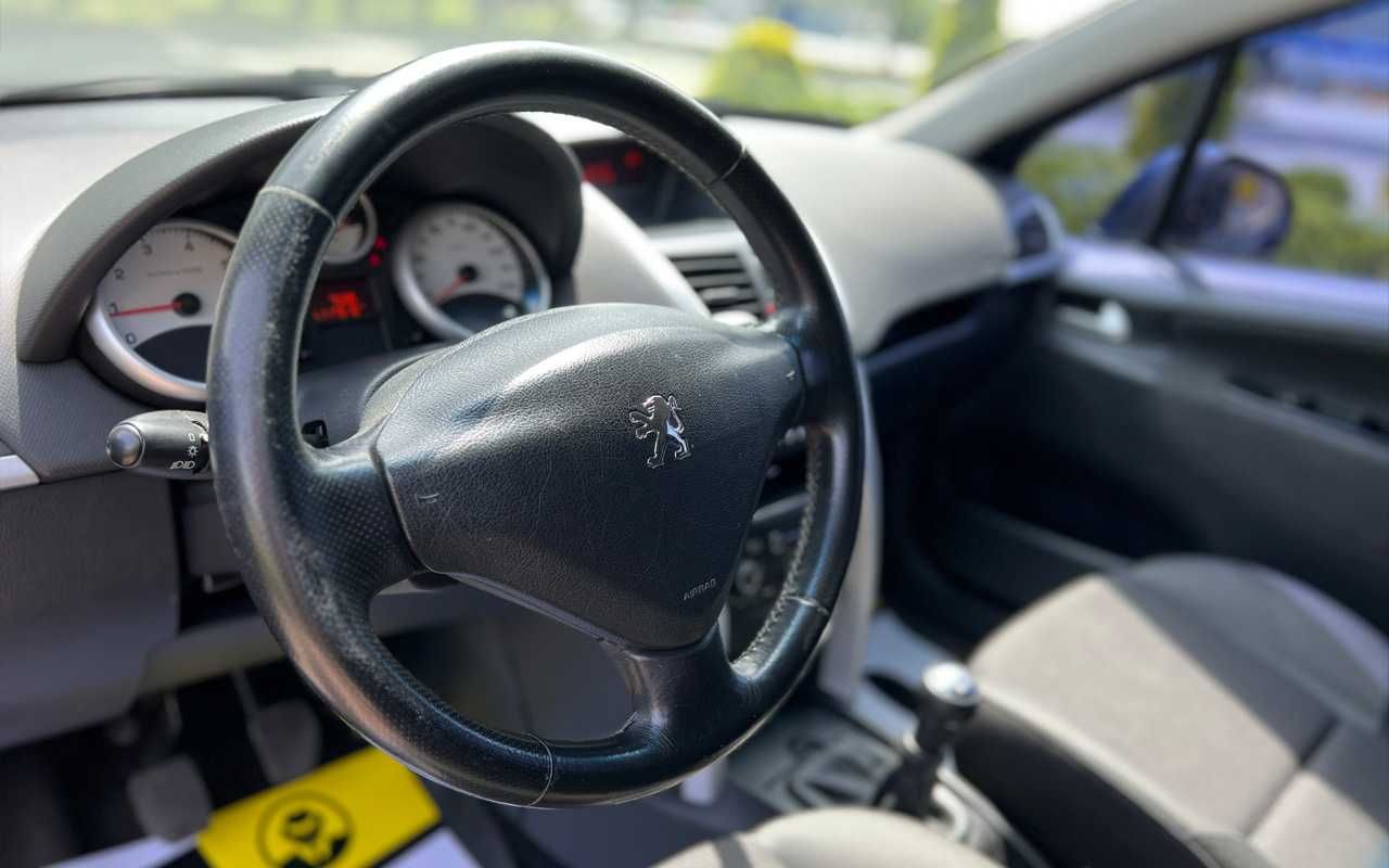 Peugeot 207 2010