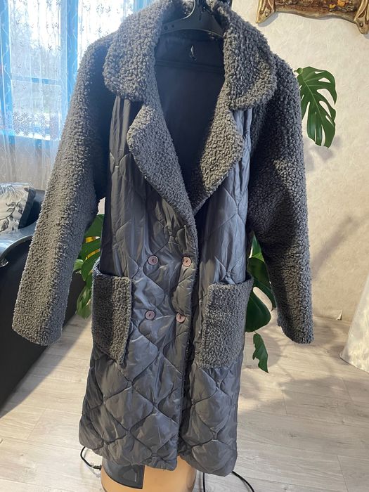 Плащик зимовий жіночий