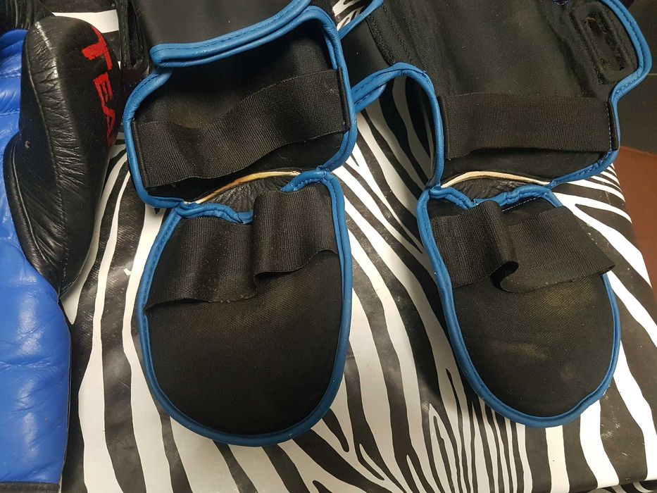 Luvas e proteções Muai thai - MMa-kickboxing,etc