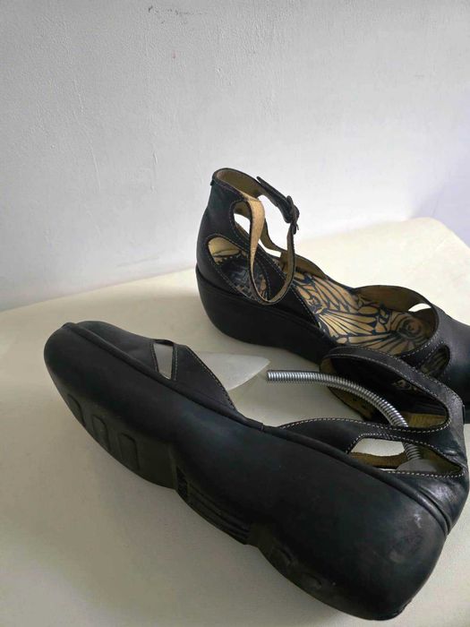 Fly London buty Yunafly