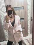 elegancka marynarka płaszcz damski w jodełkę Bershka jasny róż biały