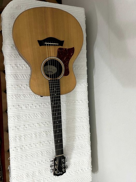 Vendo guitarra Taylor GS Mini para canhotos, com saco original