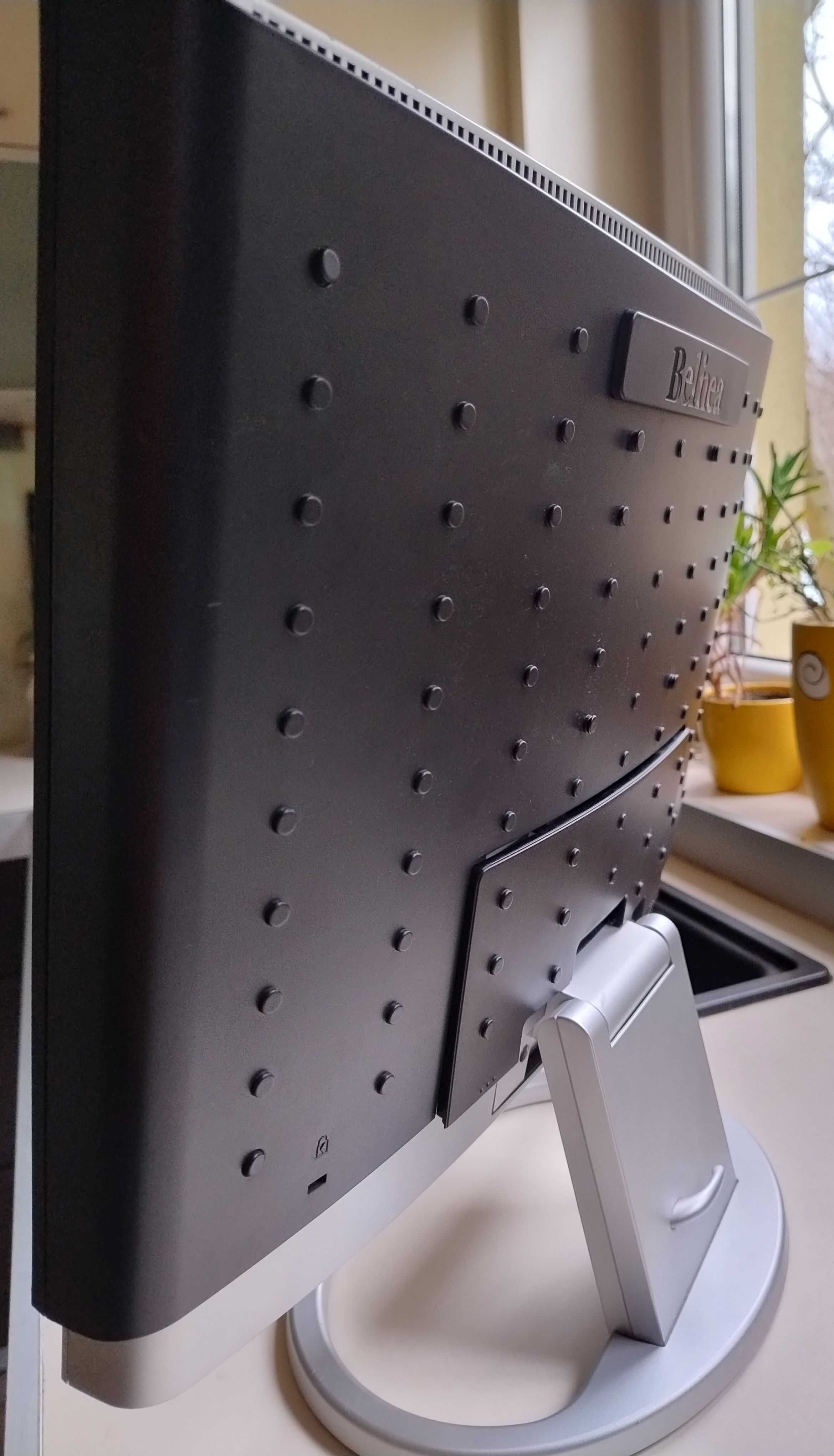 Monitor 20" Belinea 102035W (11 20 05)