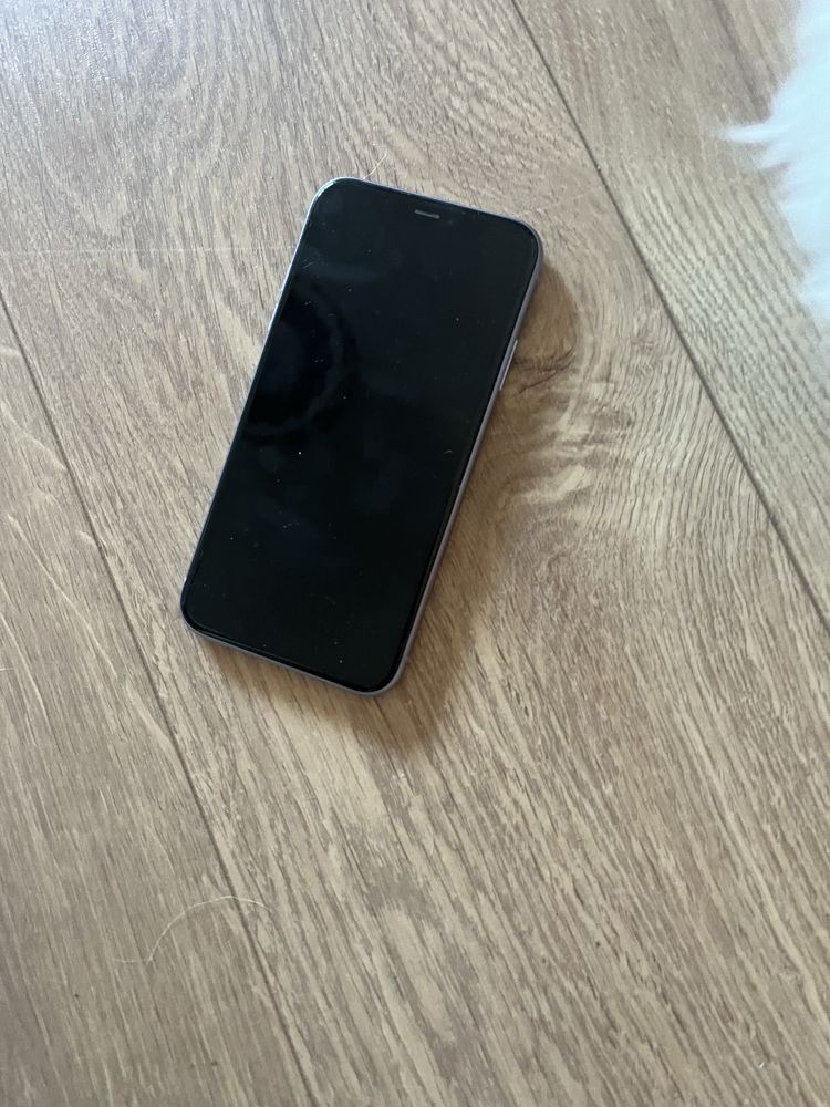 iPhone 11 lilas com 128gbs