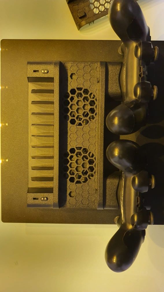 Playstation 4 plus de 1 terabite.