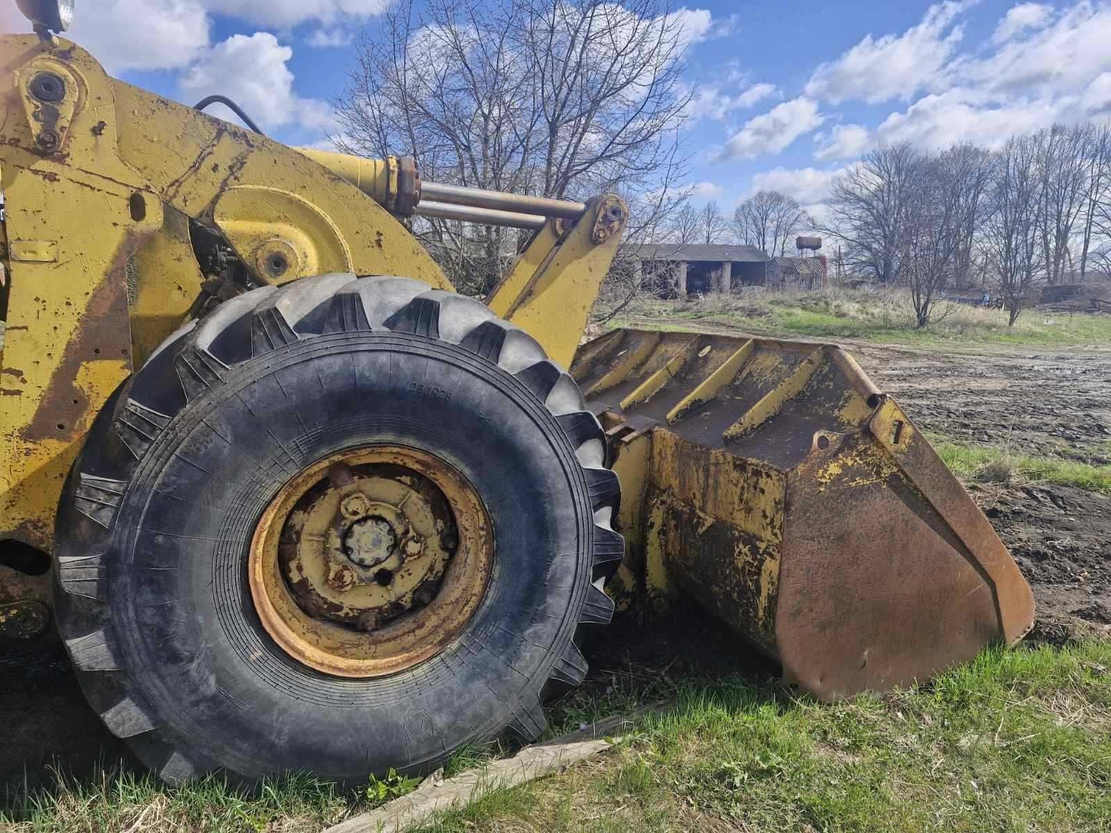 Фронтальний навантажувач К-702, погрузчик КІРОВЕЦЬ, з КОВШОМ, 1995 р.