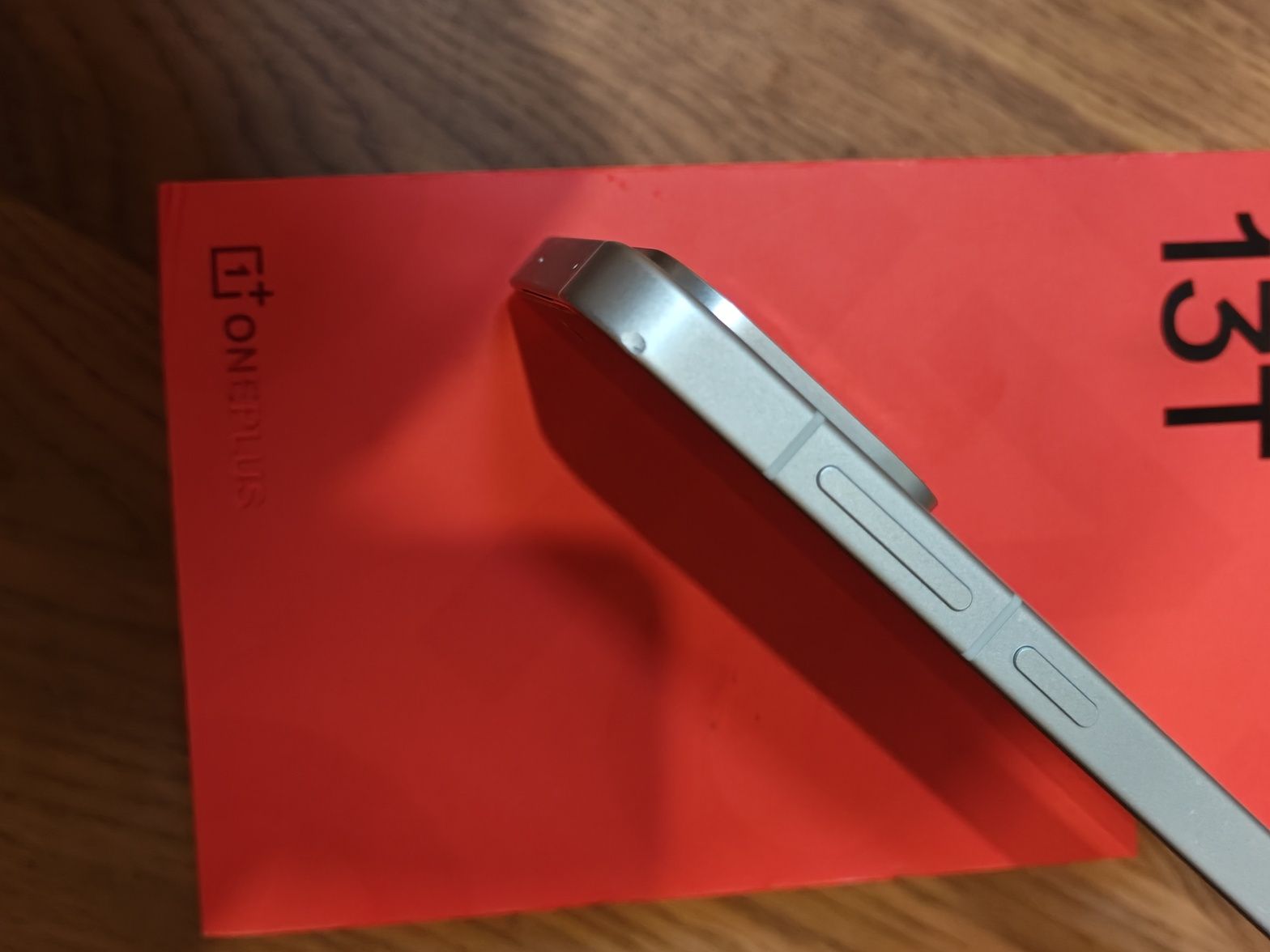 OnePlus 13t Snapdragon 8Elite