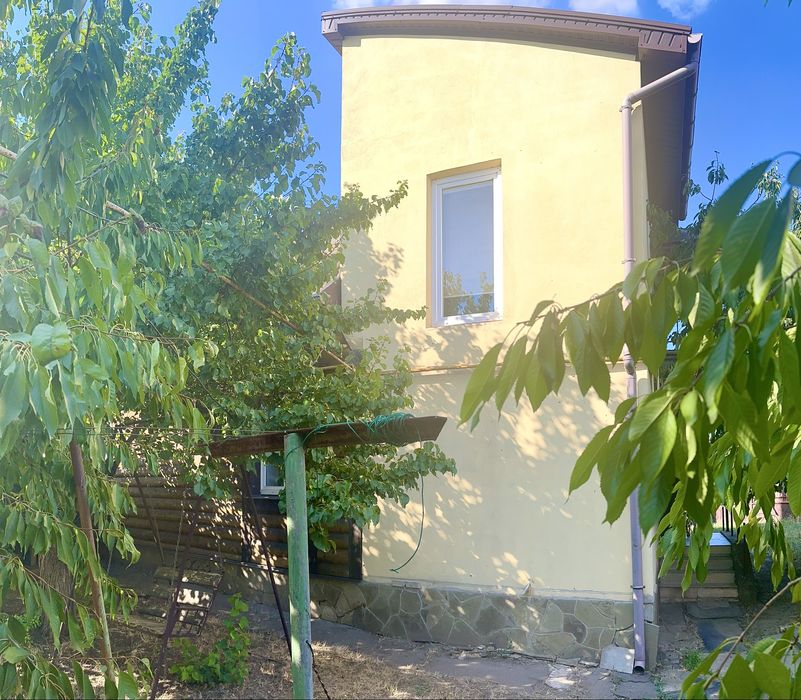 1/2 коттеджа, 2 эт, район Роковатой, ул Шахтерская