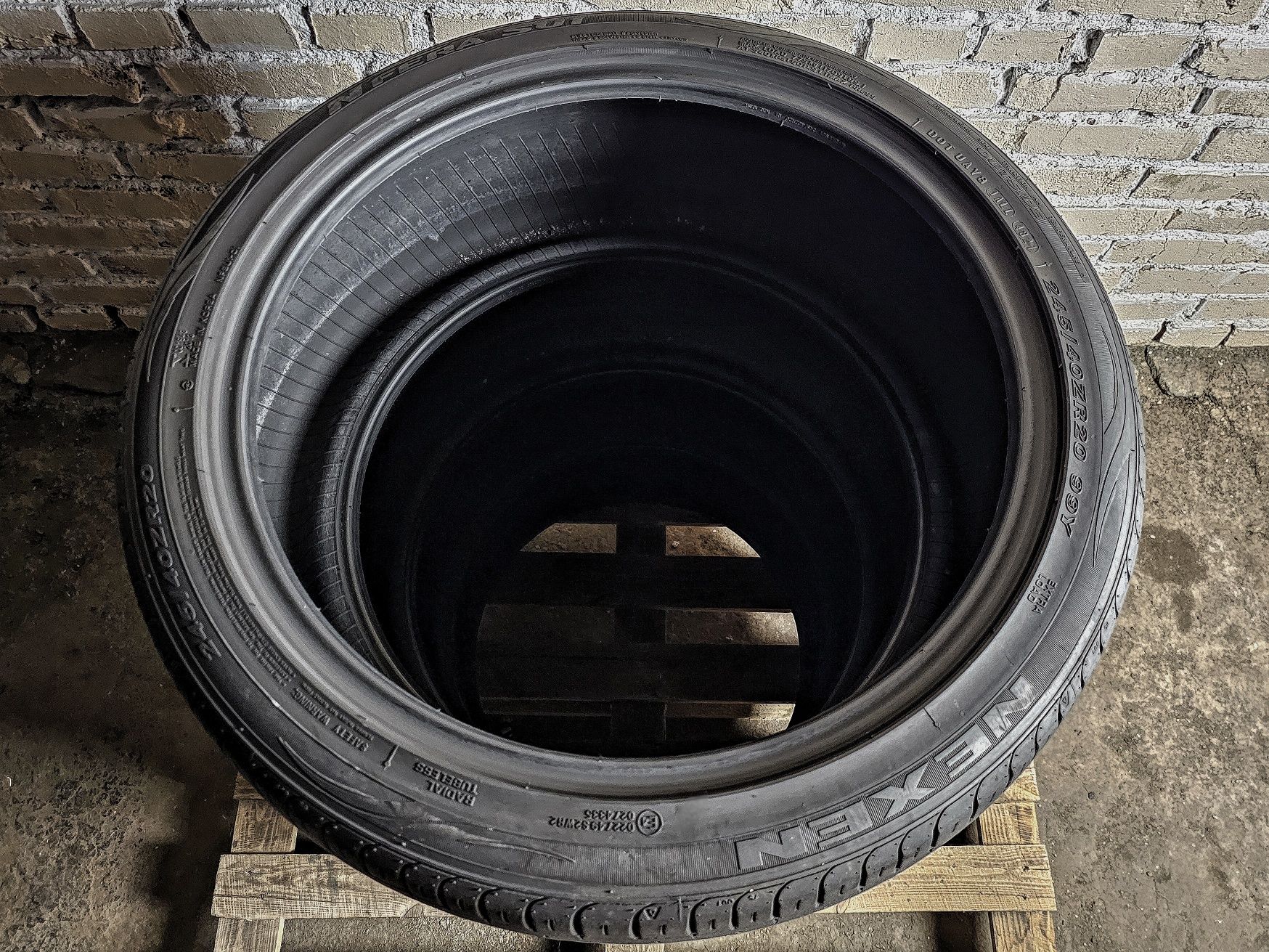 Як нові 245/40r20 Nexen | Korea | 8mm | 2022 | Премікм шини | Ідеальні