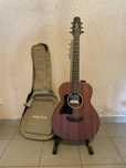 Guitarra Harley Benton GS Travel Mahogany com extras