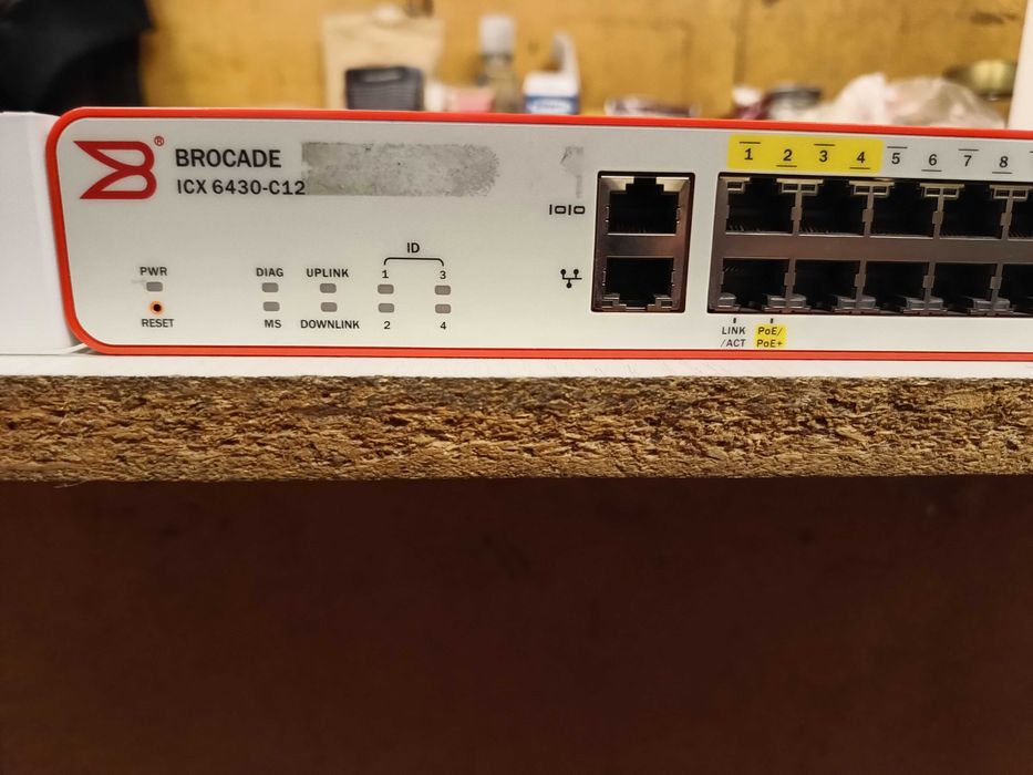 Ruckus ZoneFlex R300 Wi-Fi Access Point