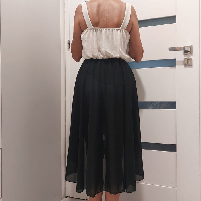 Sukienka na wesele z dłuższym tyłem made in Italy S 36