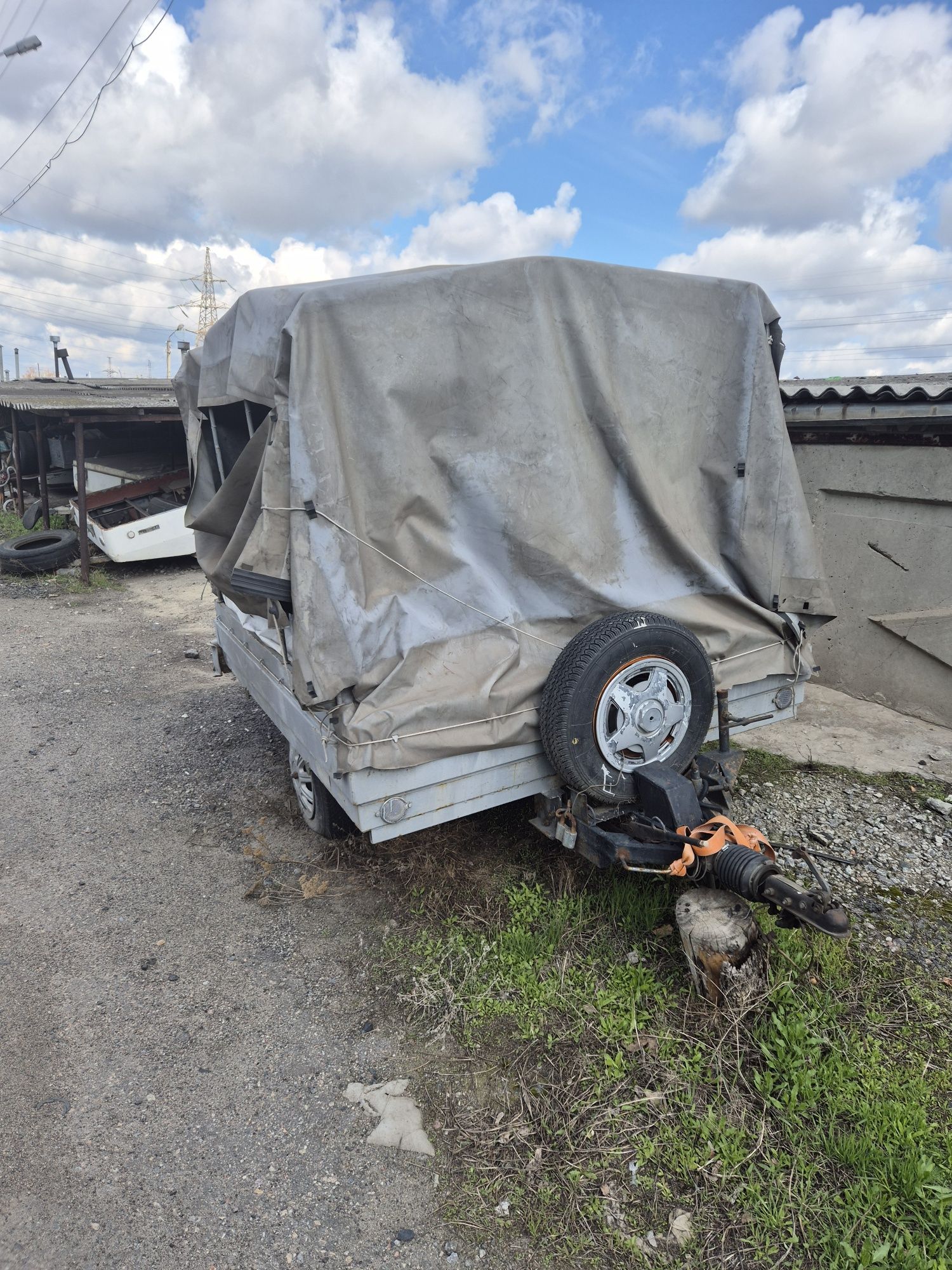 Продам прицеп легковой усиленный