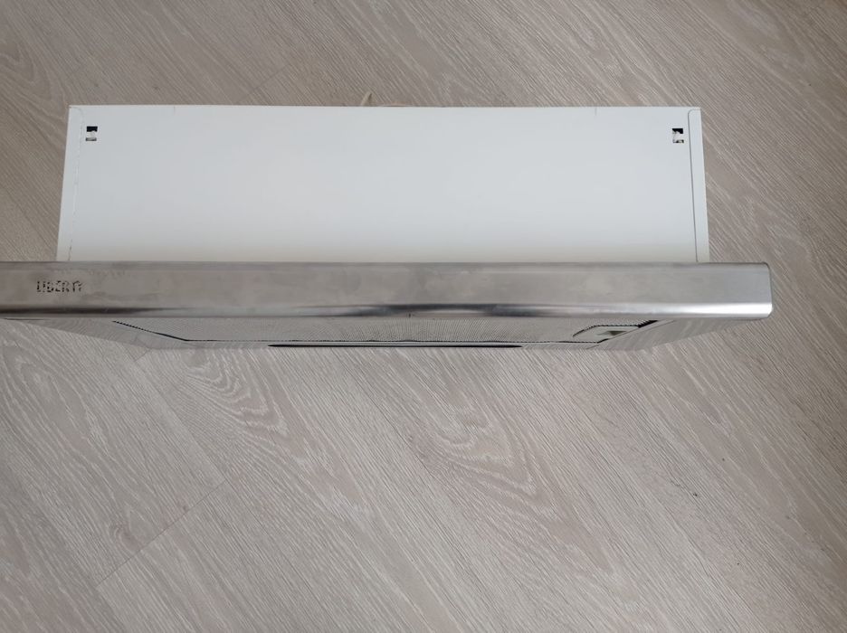 Витяжка на кухню Liberty б/у в хорошому стані