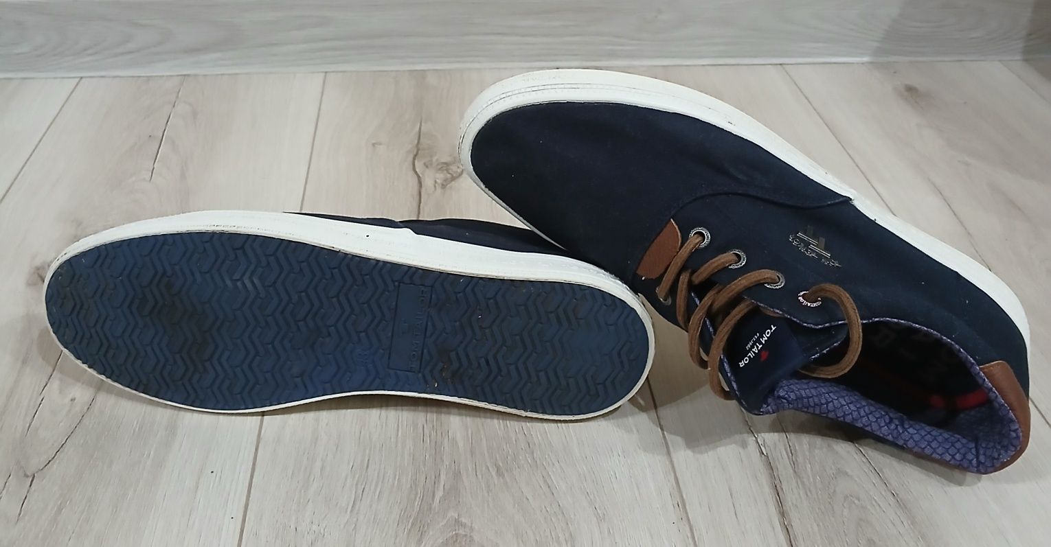 Tenisówki Tom Tailor -grsnstowe z brązowa skórą. Rozmiar wkładki 28cm