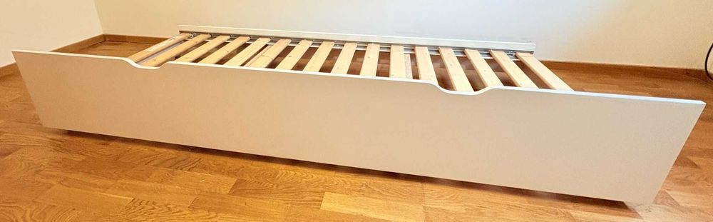 szuflada do spania do łóżka IKEA Flaxa 90x200