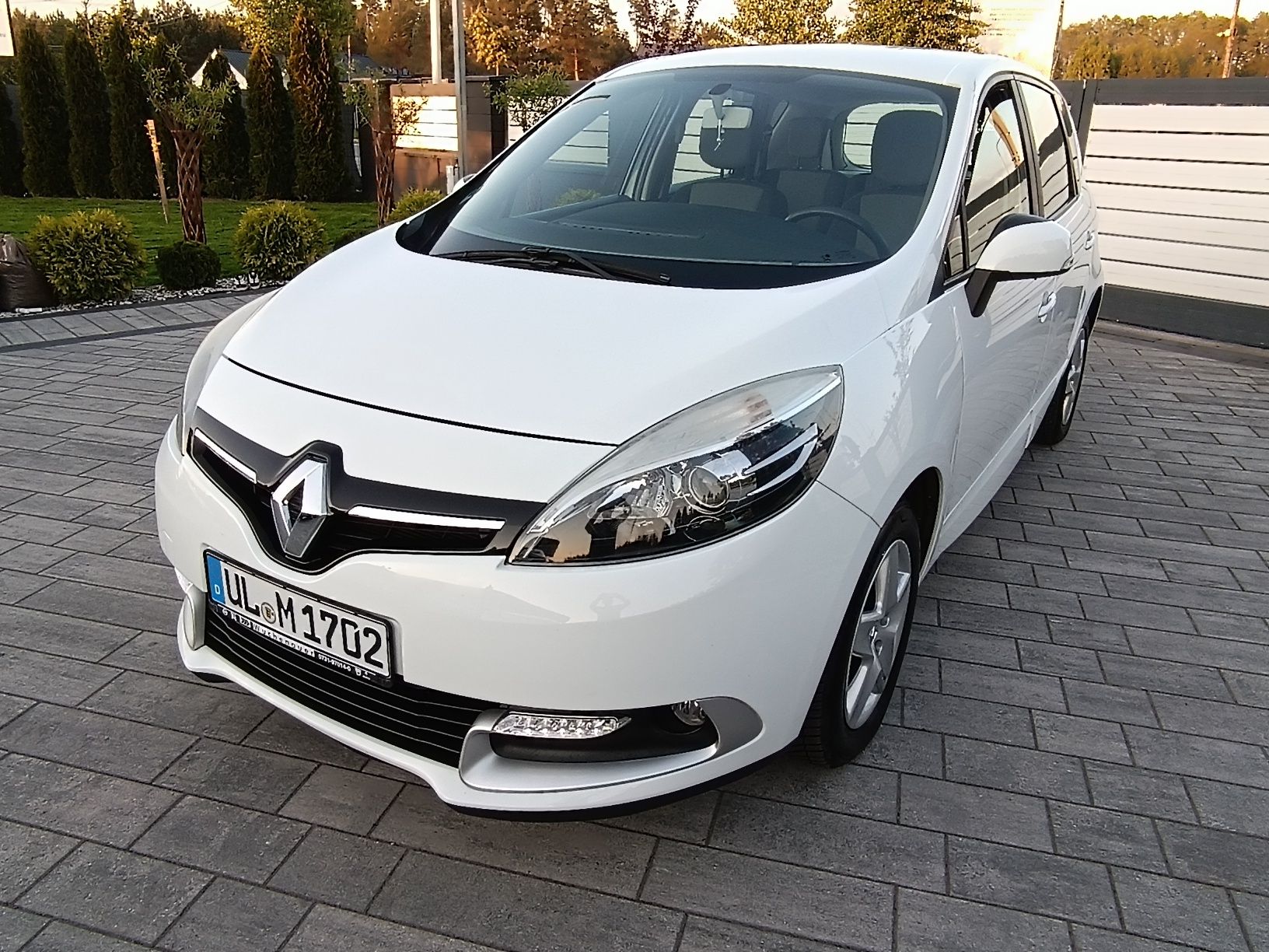 RENAULT SCENIC 15Rok 1.2turbo Benz 115KM z Niemiec