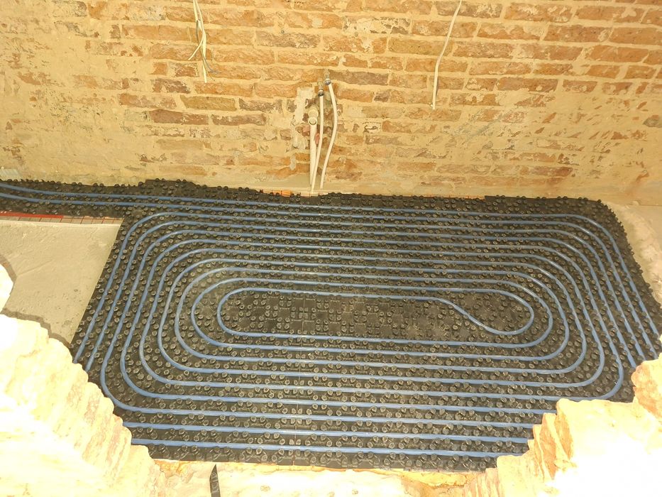 Usługi hydrauliczne i elektryczne