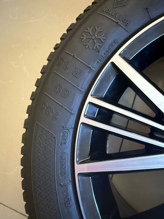 Диски оригінал VW Polo r15/5/100 Поло шини зимові 185/60/15 Kleber