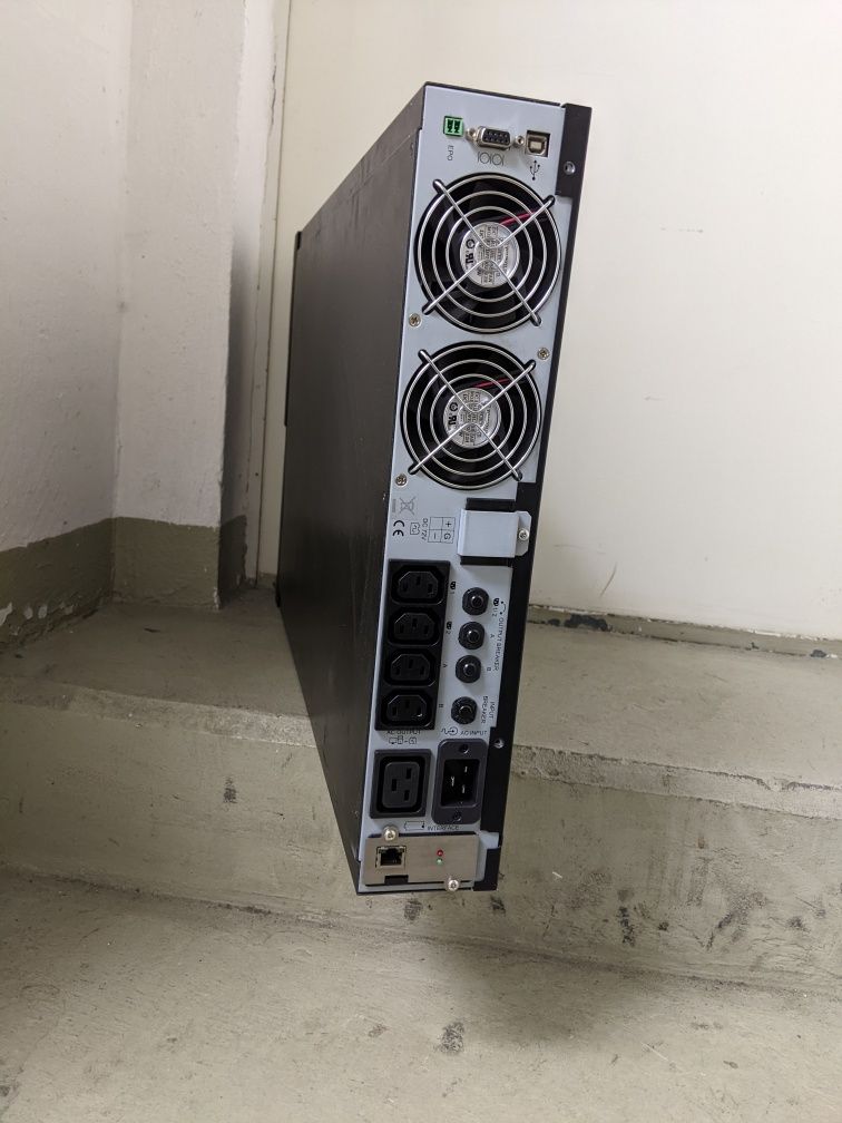 ДБЖ newave PowerVario PVO11/3K 3KVA 2400W