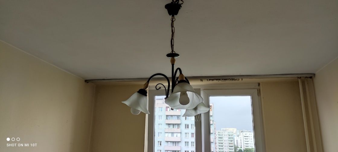 Żyrandol lampa na żarówki