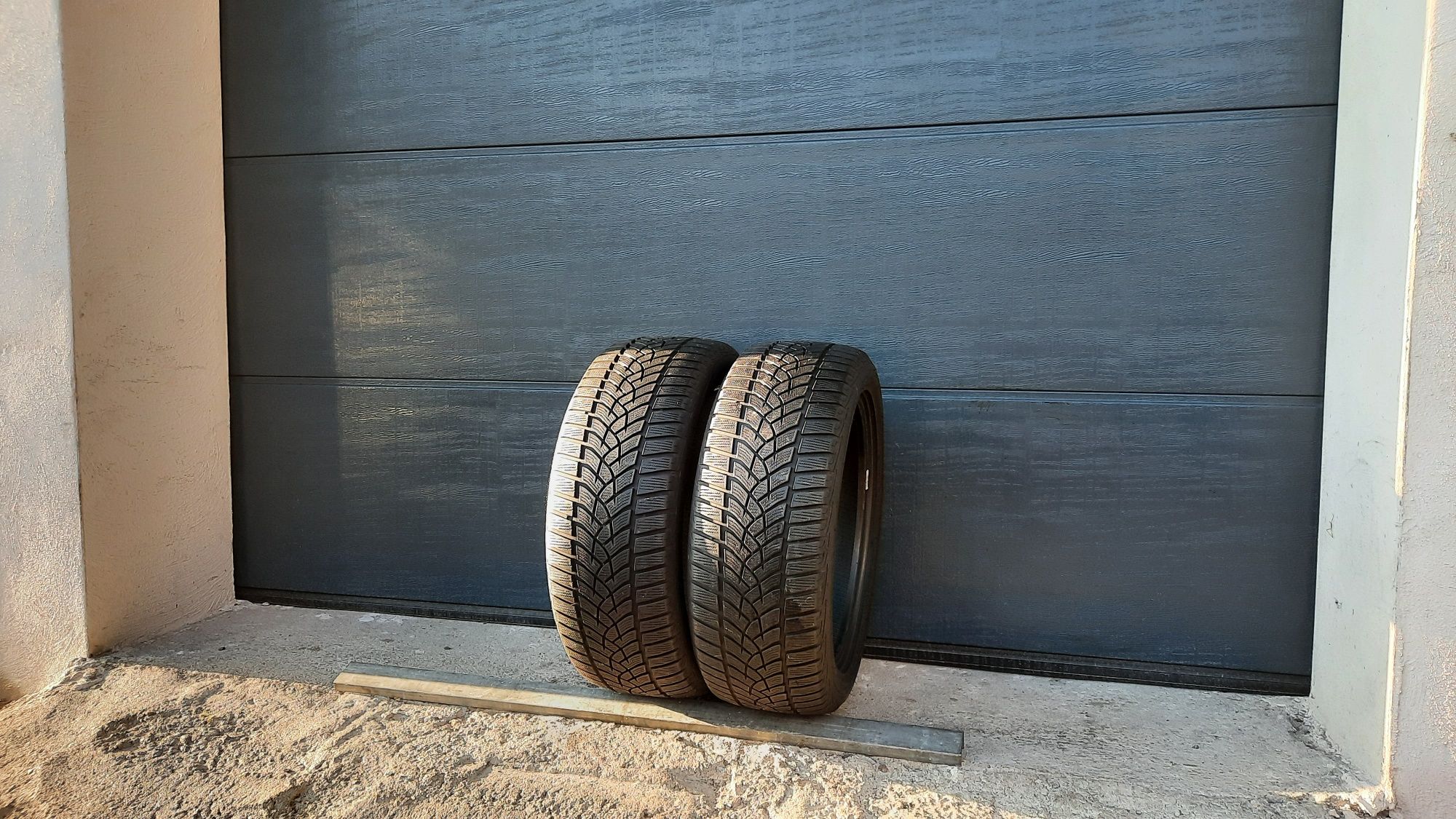 Goodyear 225/50 R18 UltraGrip 6 mm