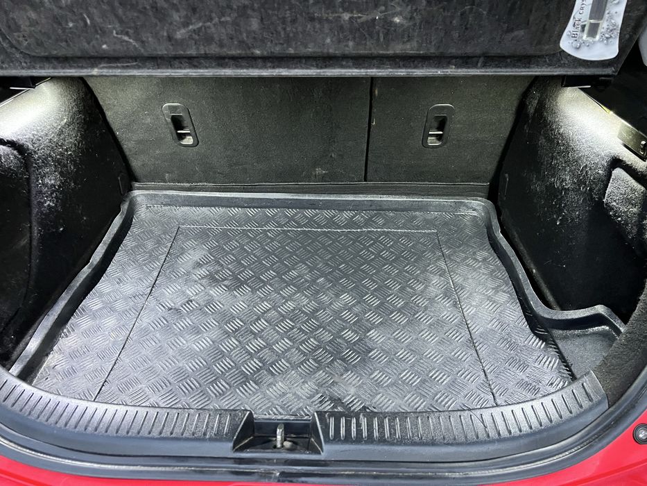 Автомобиль купил, сел и сразу в Карпаты поехал