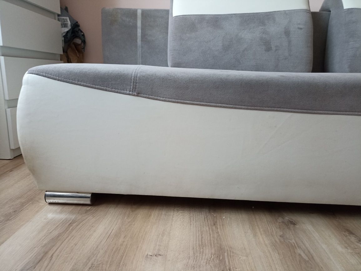 Sofa rozkładana z funkcją spania
