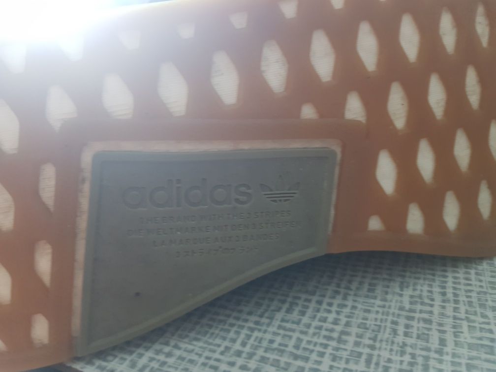 Buty Adidas Boost 44i 2/3