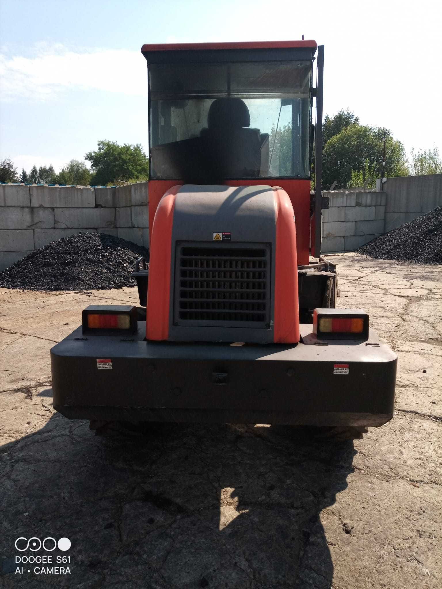 Ładowarka KMM ZLY915F