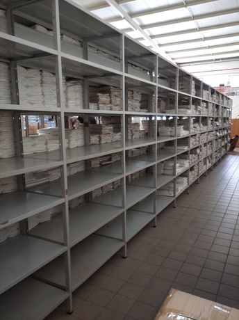 Lote de estantes metalicas tipo de arquivo