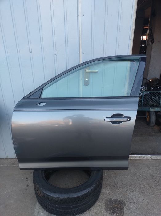 Drzwi Audi A4 B9 kolor LZ7S