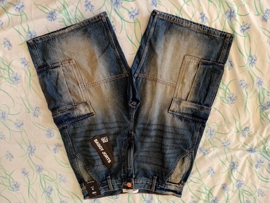 Шорти джінс нові бірка Fsbn розмір є L та M