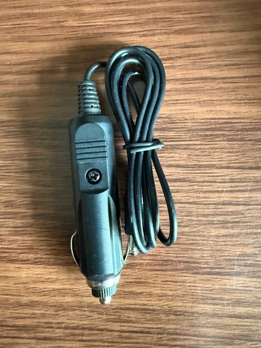 Автомобільний зарядний пристрій DVD (Photo) 12V 4,0x1,7