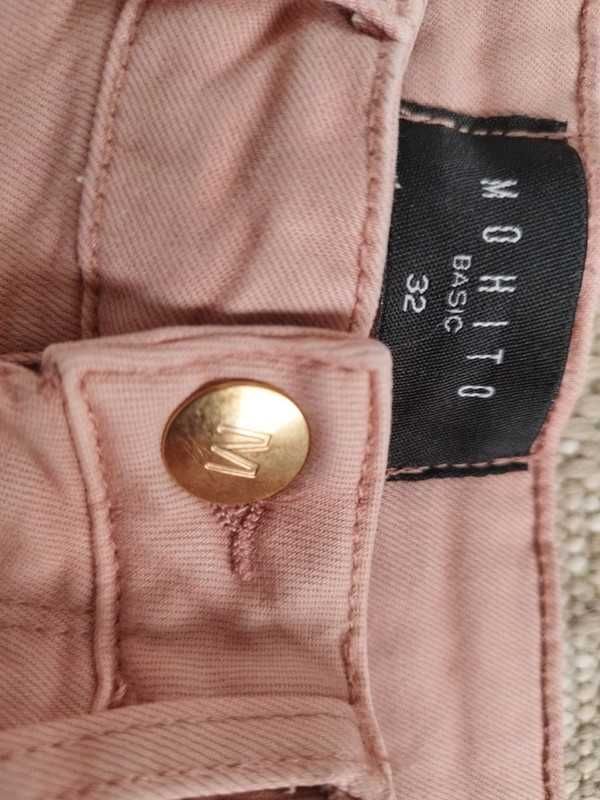 Spodnie damskie jeansy elastyczne jeansowe jeans Mohito 32