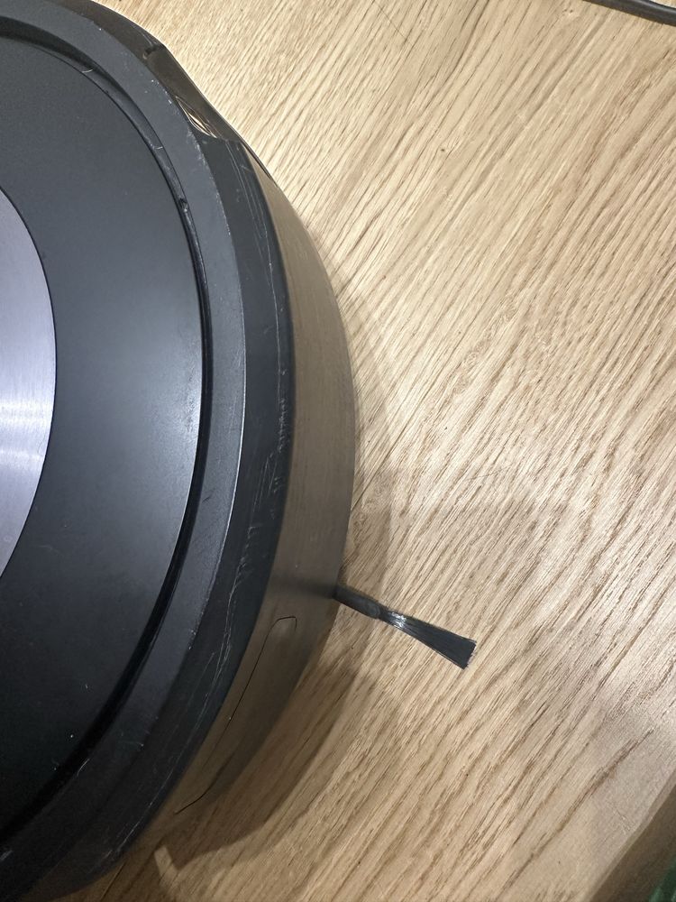 Robot odkurzajacy iROBOT Roomba j7 (j715840)