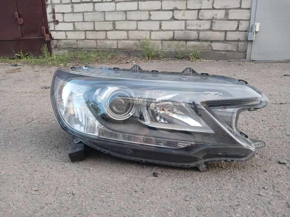 Фара правая Honda CR-V 4