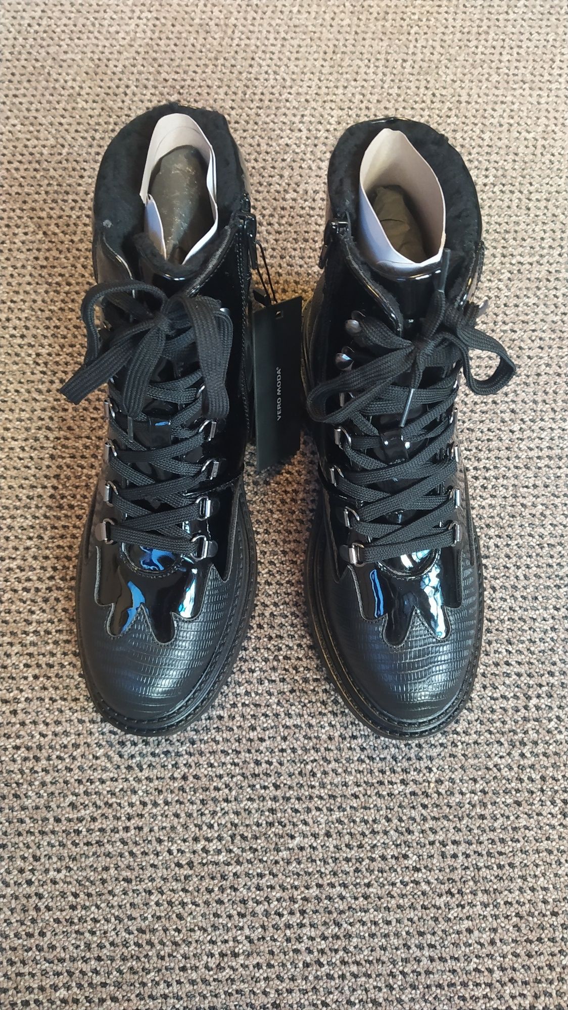 Sznurowane botki Vero Moda, nowe