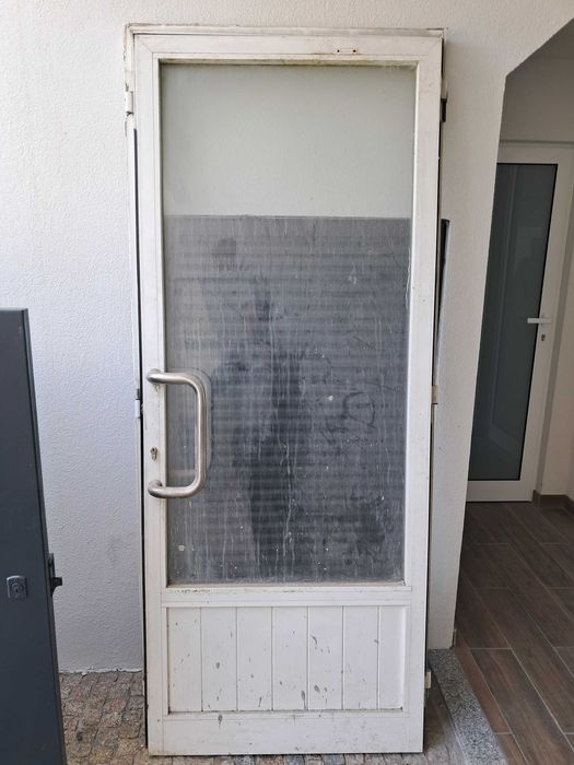 Porta exterior Branca em vidro