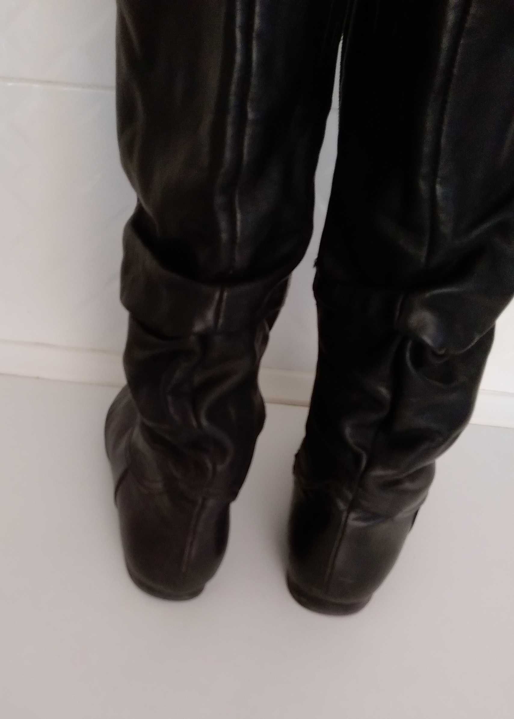 Сапоги кожаные, р. 37,  399 грн.