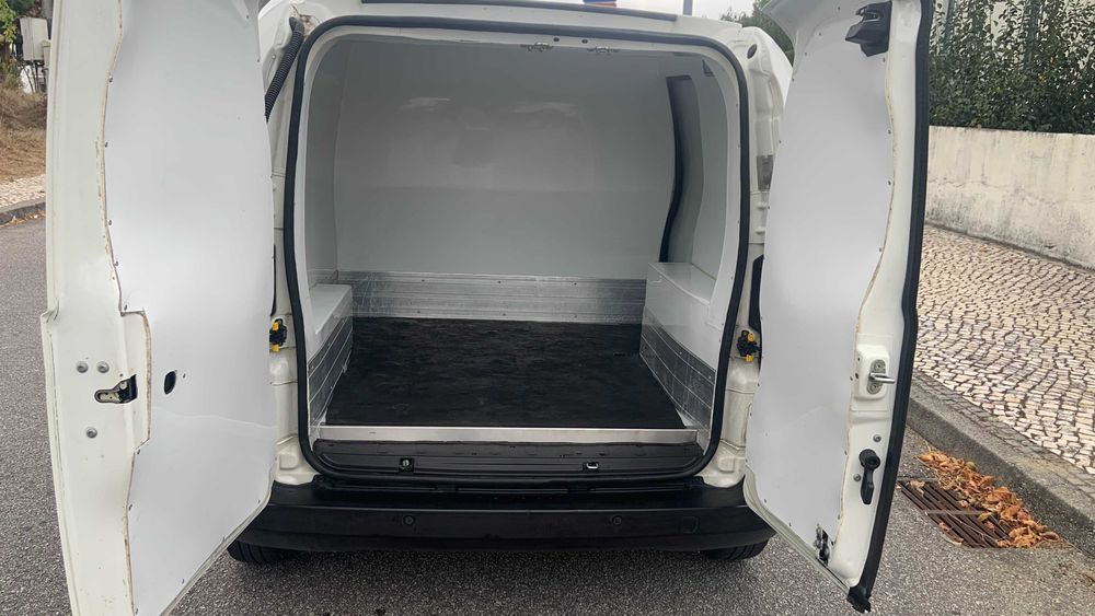 Fiat Fiorino 1.3 MJet- 96210 Kmos- Isolamento Térmico-2014