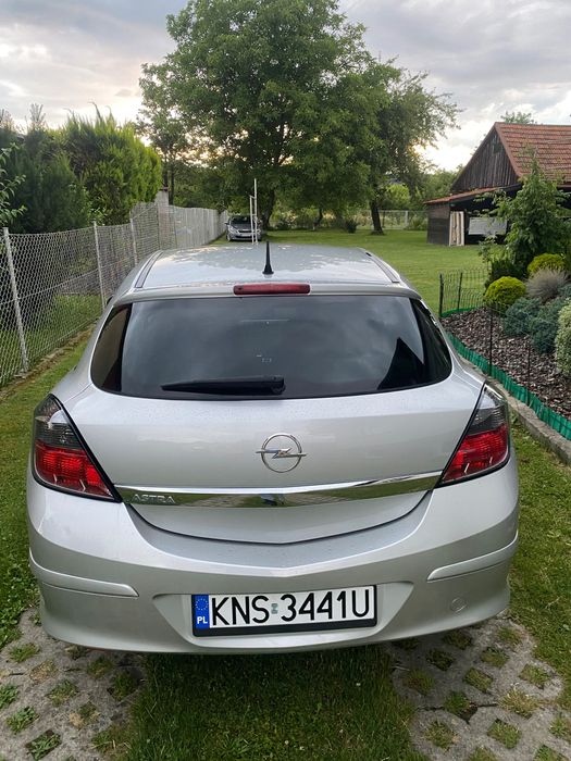 Bardzo ładny Opel astra