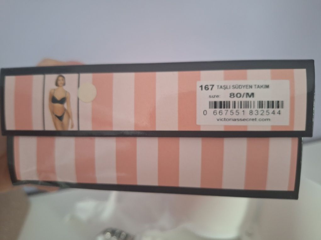 Nowy victoria's secret Komplet bielizny stanik stringi 80C