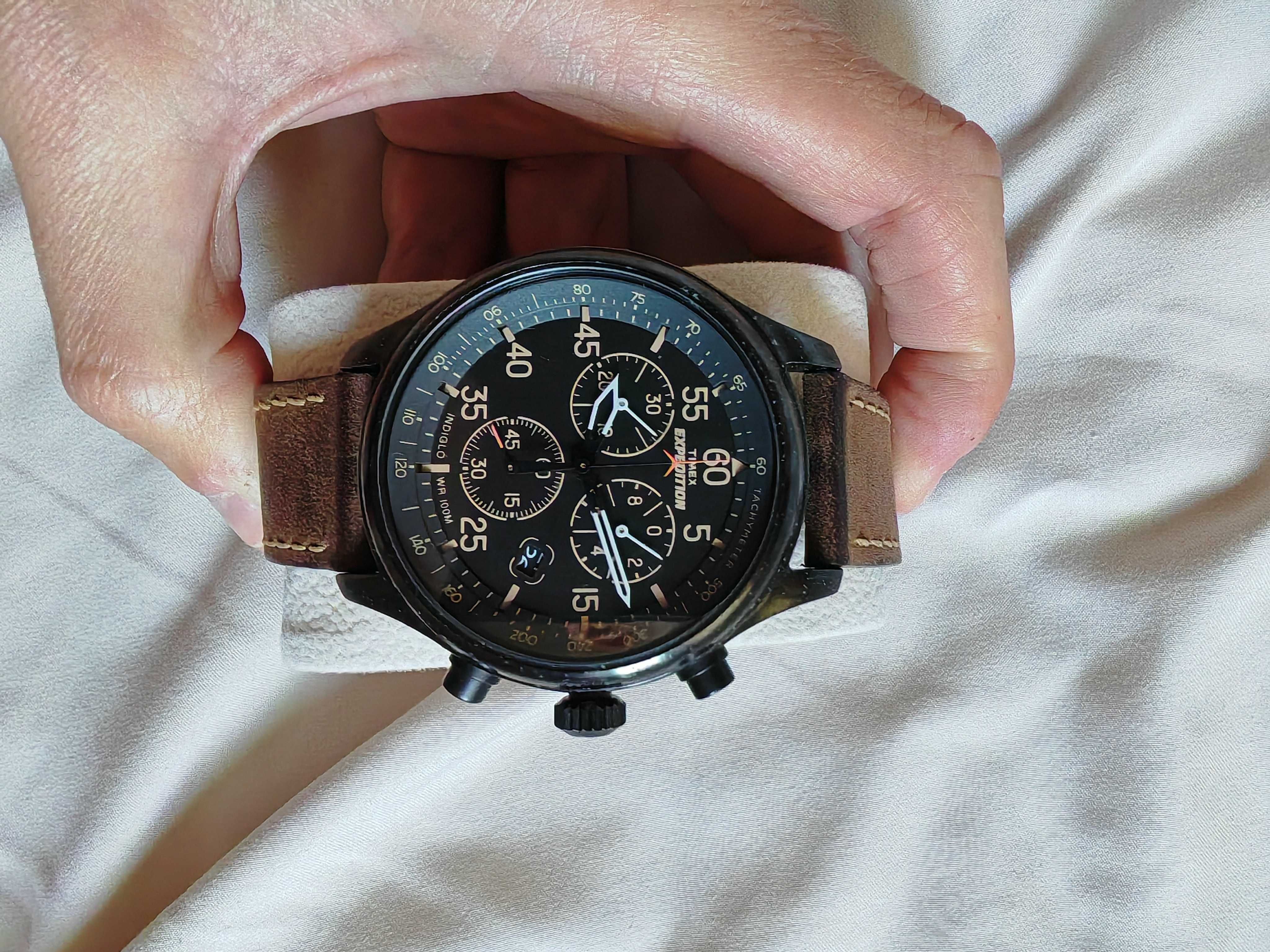 Timex Expedition Czarny/Skóra Ø43 mm
T49905D7
