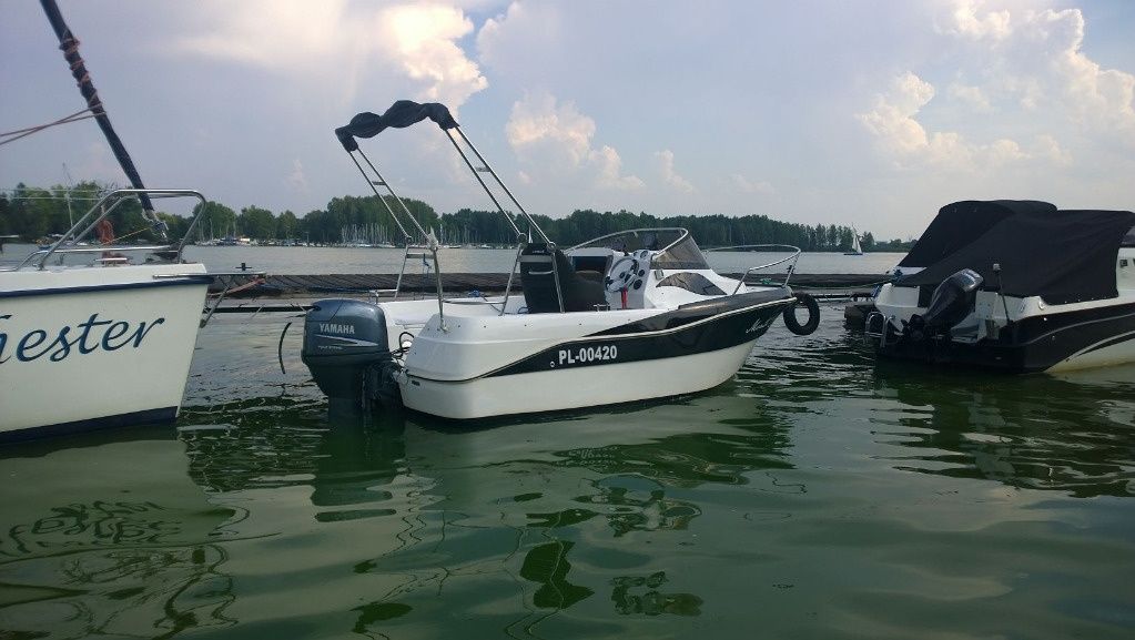 Motorówka Darmar 460 silnik Yamaha f50  przyczepa w komplecie