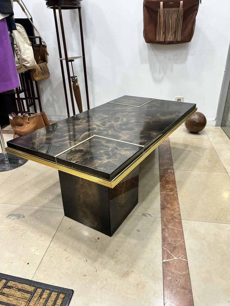 Mesa italiana para centro de sofás
