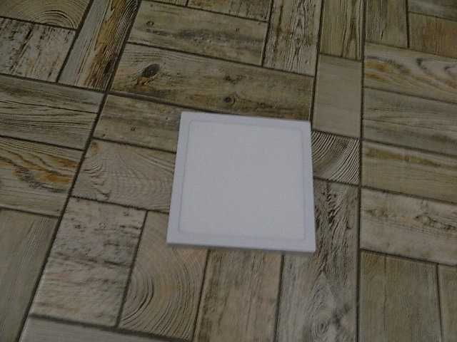 Светильник (мигает)